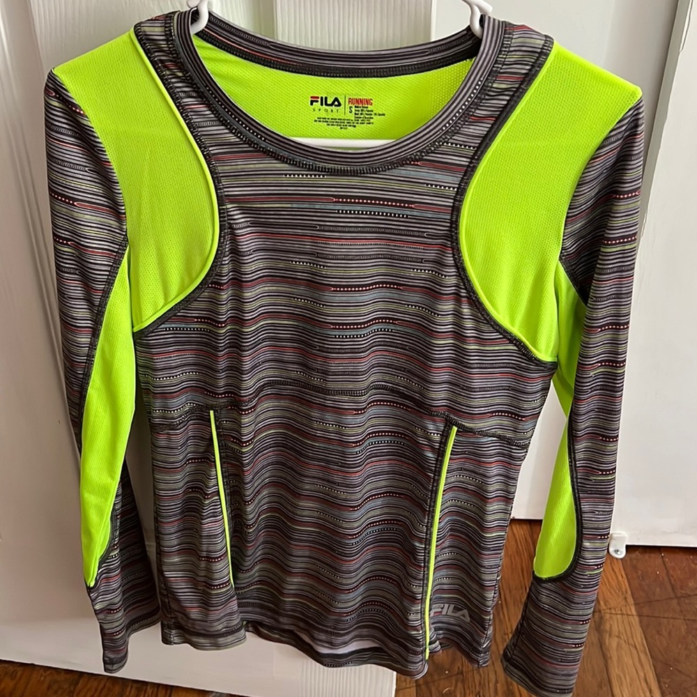 Fila small running shirt.